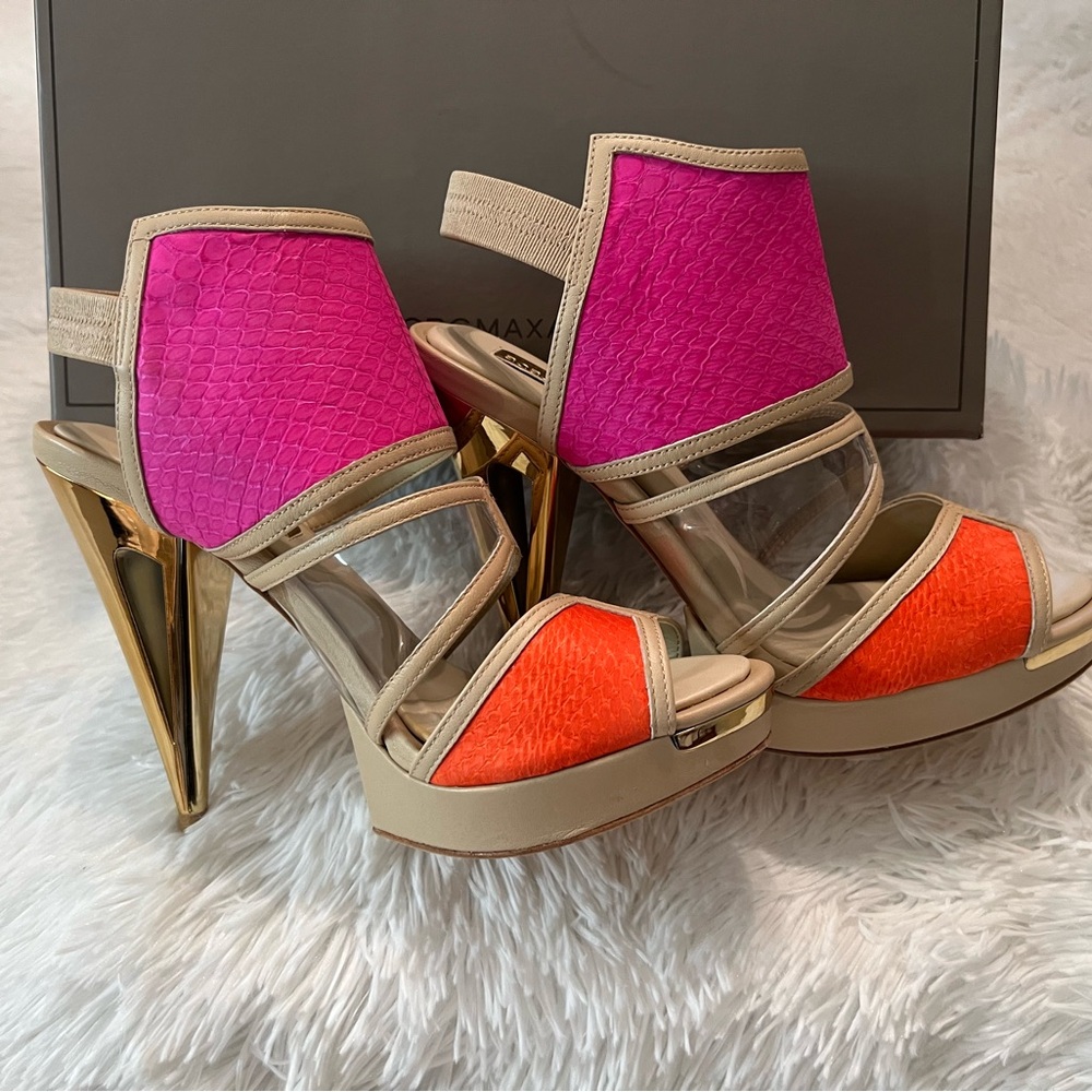 🎉HP🎉NWT BCBG Maxazria Ma-Hex Orange and Pink Heels - Picture 2 of 16